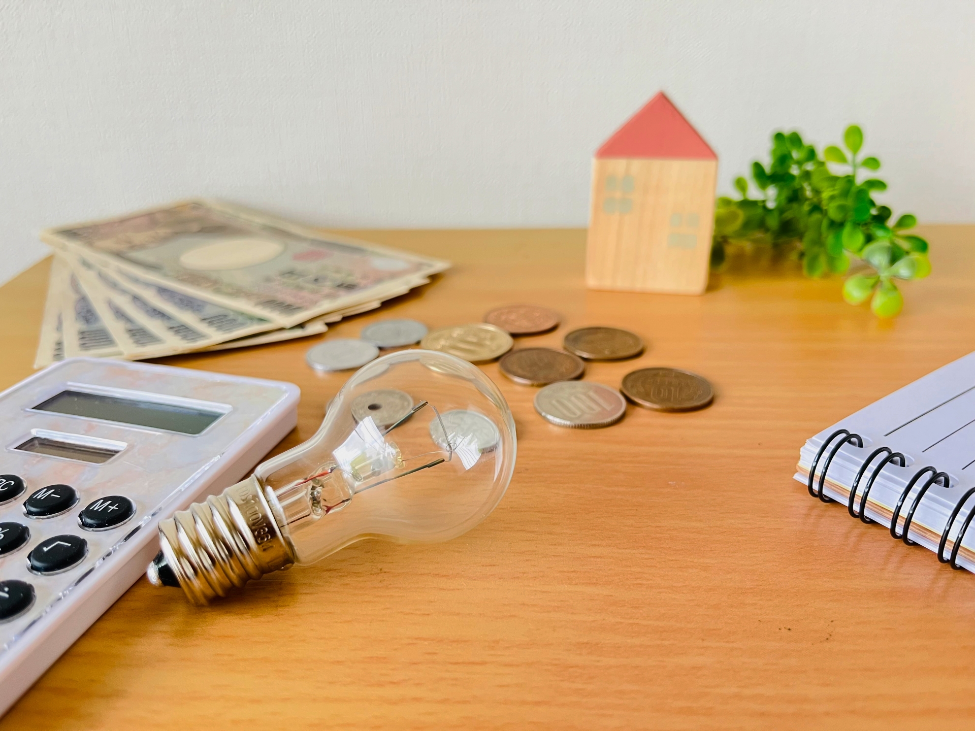 太陽光発電に蓄電池は必要？蓄電池のメリットとデメリット